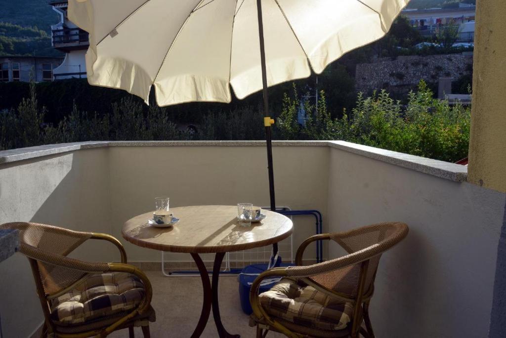 Villa Vlade- From The Heated Pool To The Beach In 1 Minute Jesenice  Ngoại thất bức ảnh