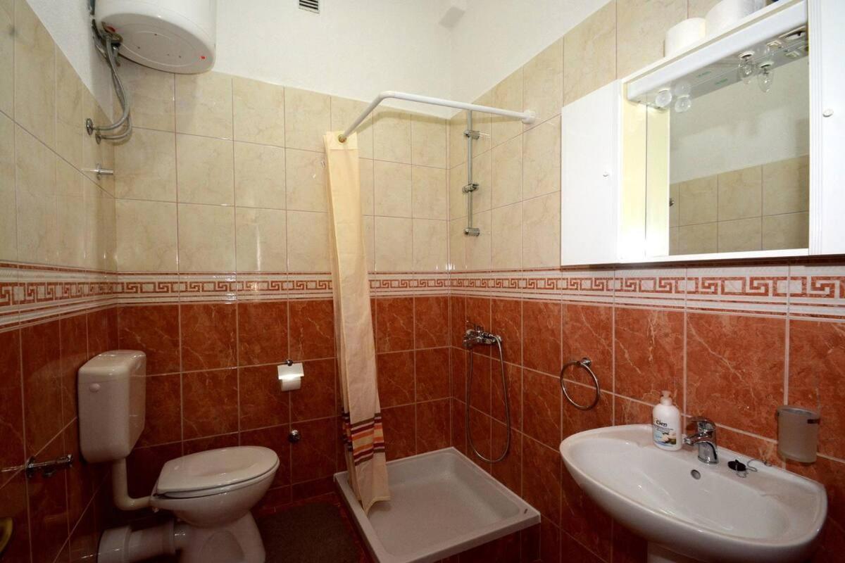 Villa Vlade- From The Heated Pool To The Beach In 1 Minute Jesenice  Ngoại thất bức ảnh