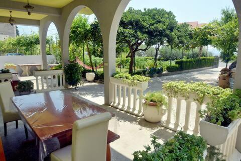 Villa Vlade- From The Heated Pool To The Beach In 1 Minute Jesenice  Ngoại thất bức ảnh